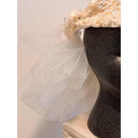 Vintage Structured Bridal Tiara Headdress  3D Organza /Faux Pearl Accents main image 5